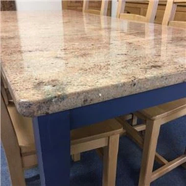 Countertops tal-ġebel tad-deheb