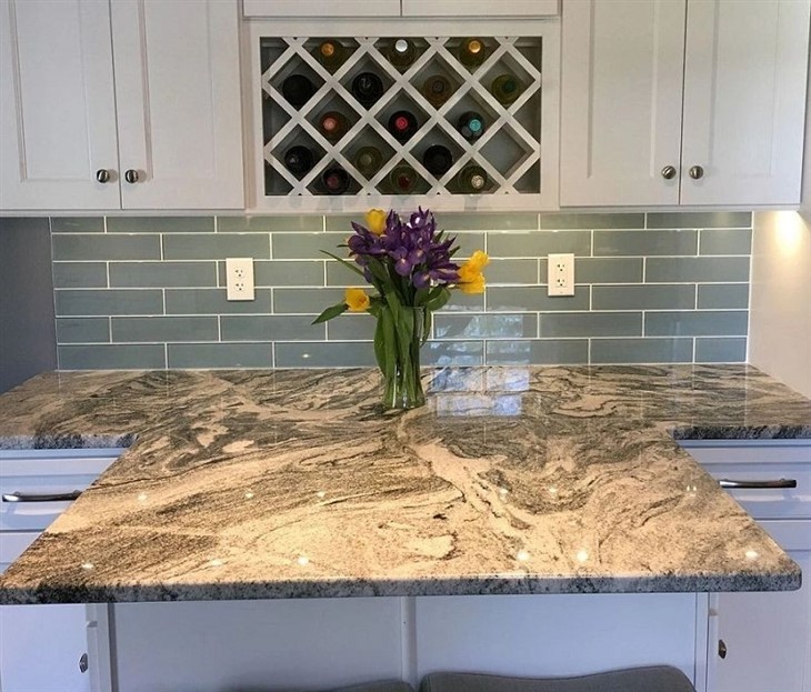 Silver-Cloud-Granite-Slab-for-Countertop-Kitchen-Island.webp (3)(001)